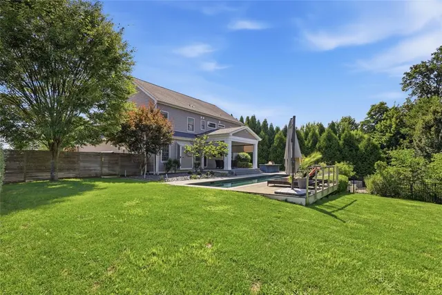 209 Stonecrest Ct gallery image 40