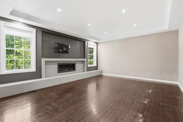 209 Stonecrest Ct gallery image 41