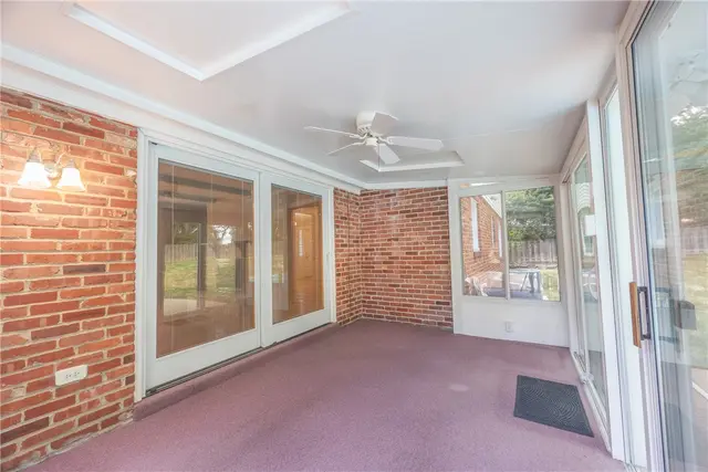 2095 Menold Dr gallery image 14