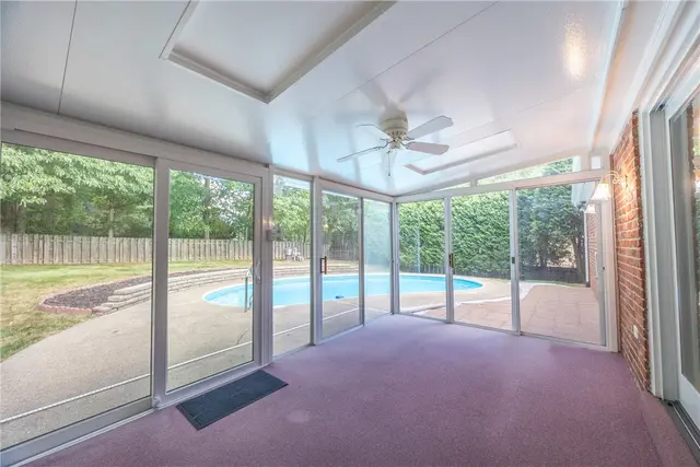 2095 Menold Dr gallery image 21