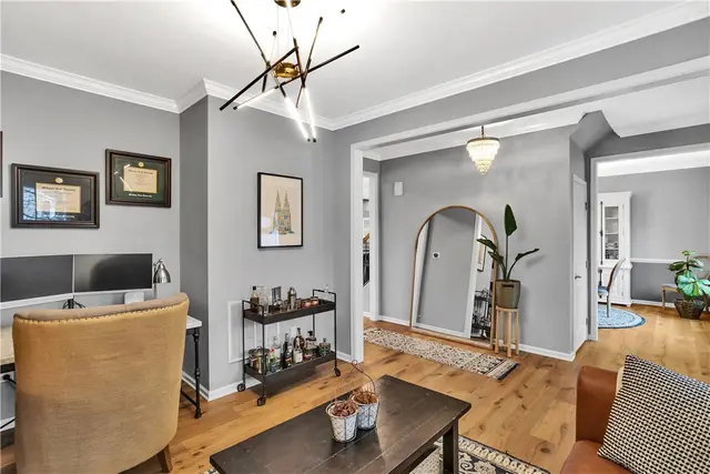210 Eddie Lewis Dr gallery image 4