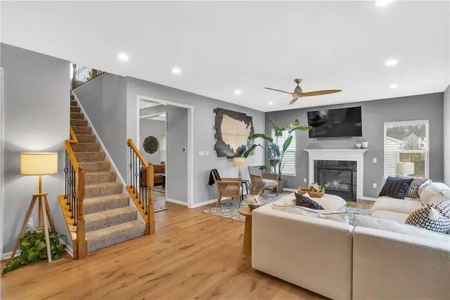 210 Eddie Lewis Dr gallery image 7