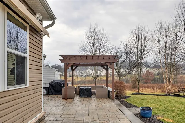 210 Eddie Lewis Dr gallery image 27