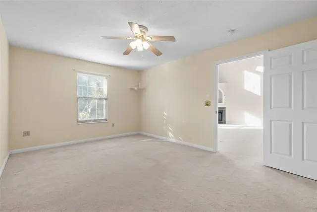 210 Huckleberry Ct gallery image 9