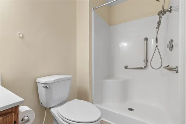 210 Huckleberry Ct gallery image 11