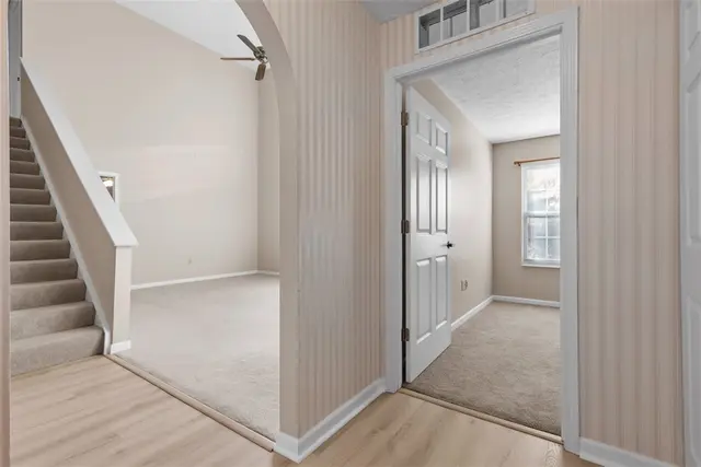 210 Huckleberry Ct gallery image 12