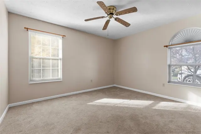 210 Huckleberry Ct gallery image 16