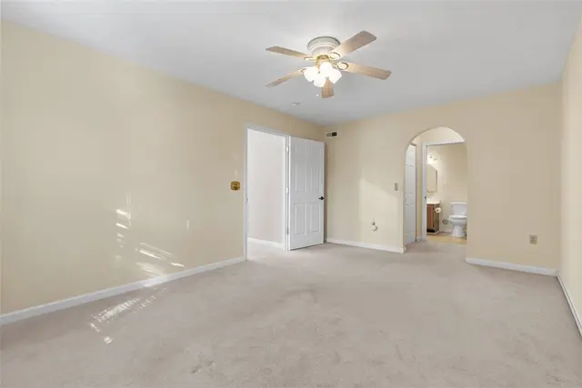 210 Huckleberry Ct gallery image 19