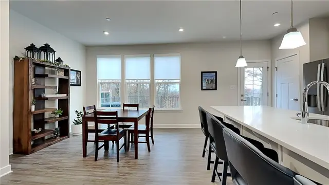 210 Moyer Hill Dr gallery image 2