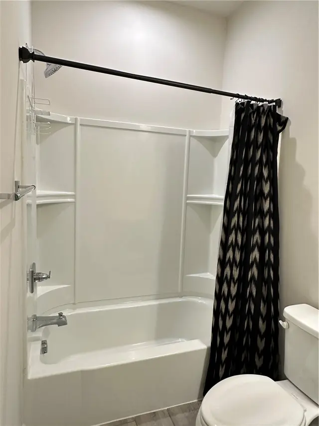 210 Moyer Hill Dr gallery image 3