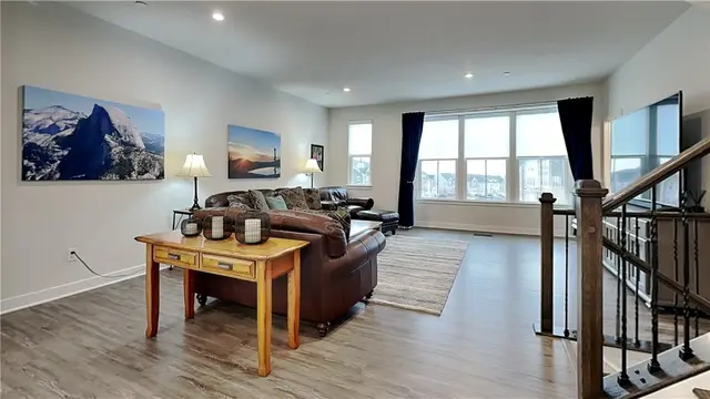 210 Moyer Hill Dr gallery image 5