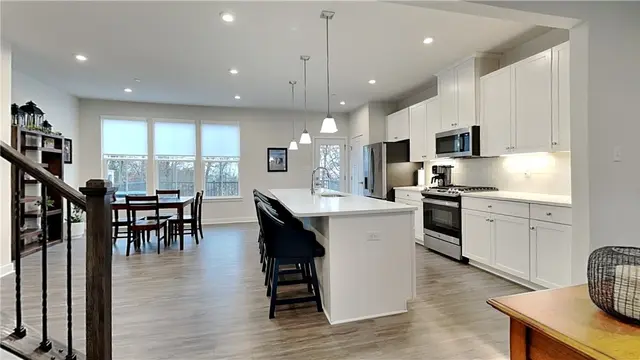 210 Moyer Hill Dr gallery image 6