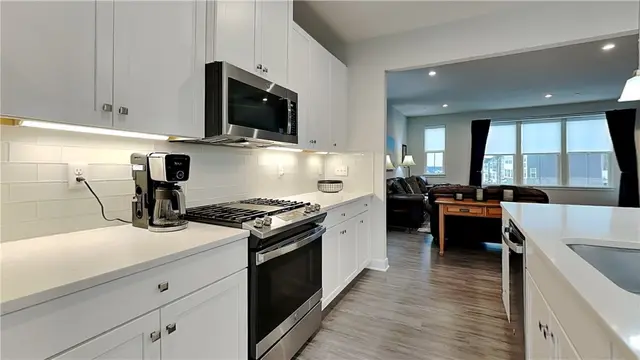 210 Moyer Hill Dr gallery image 10