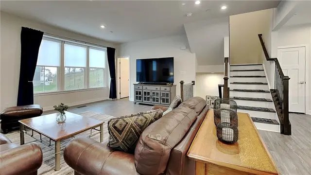 210 Moyer Hill Dr gallery image 16