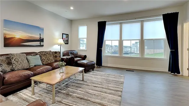 210 Moyer Hill Dr gallery image 27