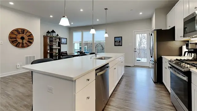 210 Moyer Hill Dr gallery image 40