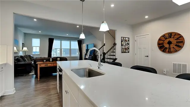 210 Moyer Hill Dr gallery image 41
