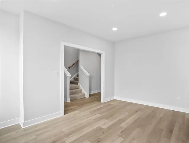 210 Oliver Way gallery image 24
