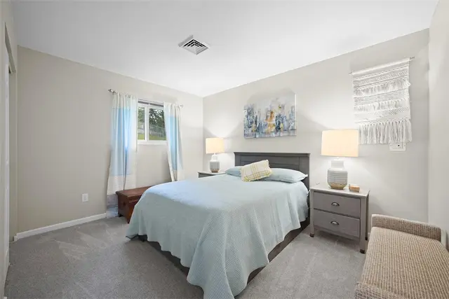 210 Sandalwood Dr gallery image 12