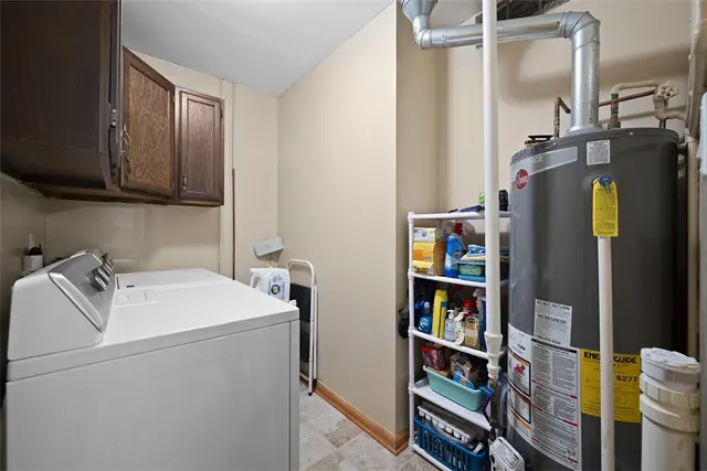 210 Sandalwood Dr gallery image 28