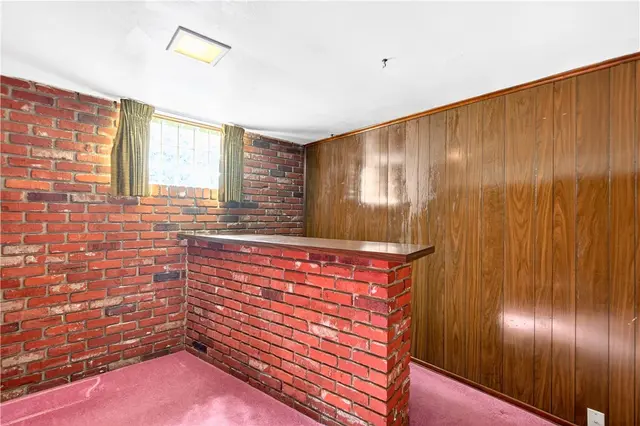 210 SHOREHAM gallery image 14