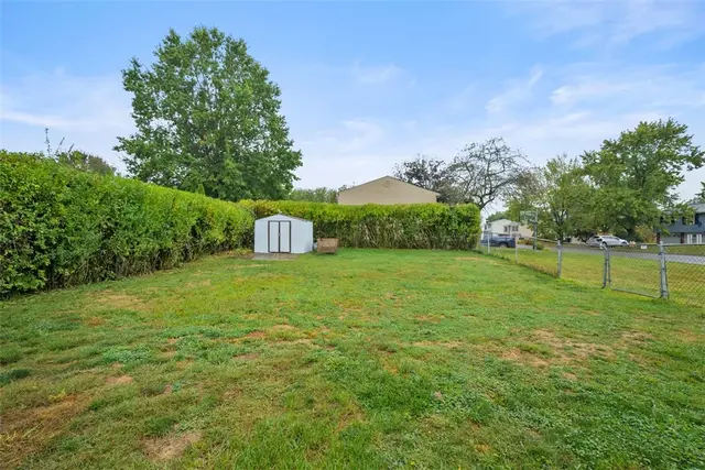 210 Wyndmere Drive gallery image 5