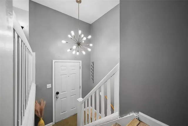 210 Wyndmere Drive gallery image 21