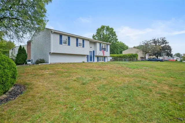 210 Wyndmere Drive gallery image 36