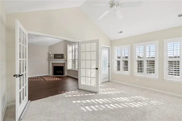 2102 Isleworth Lane gallery image 6