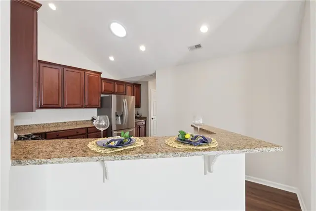 2102 Isleworth Lane gallery image 12