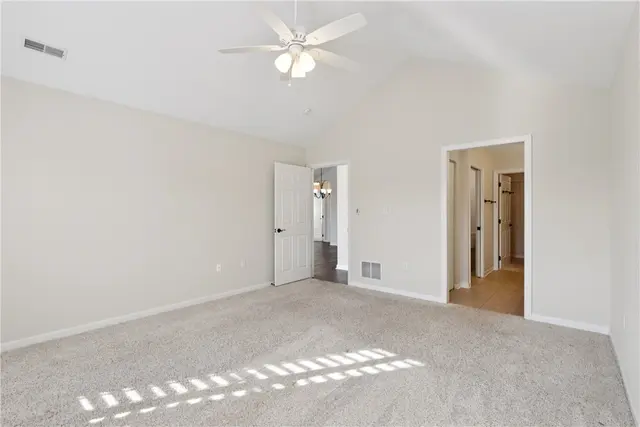 2102 Isleworth Lane gallery image 17