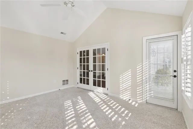2102 Isleworth Lane gallery image 19
