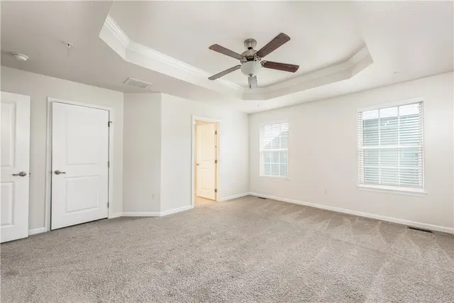 2104 Pointe View Drive gallery image 6