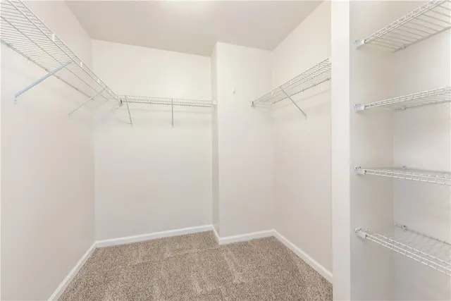 2104 Pointe View Drive gallery image 13