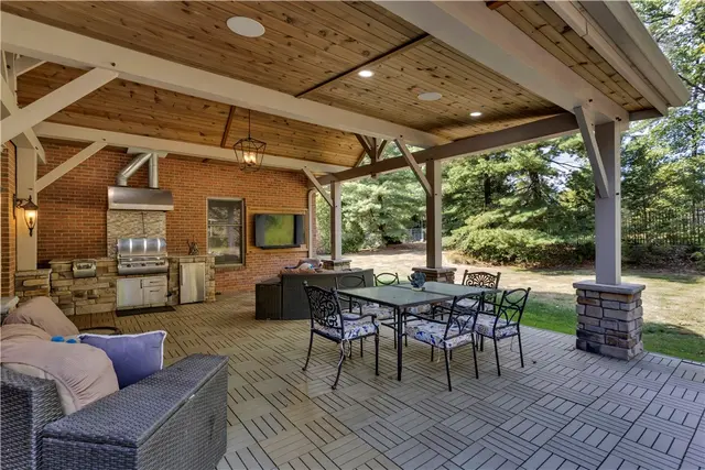 2109 Chablis Ct gallery image 14