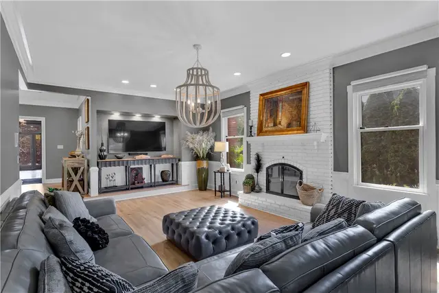 2109 Chablis Ct gallery image 16