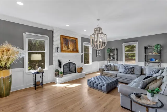 2109 Chablis Ct gallery image 25