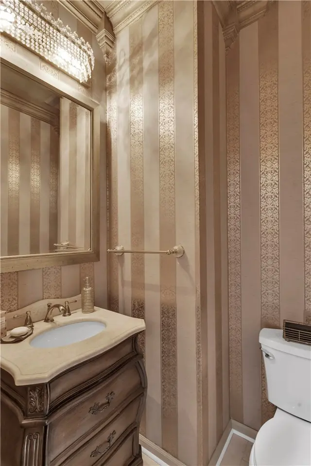 2109 Chablis Ct gallery image 32