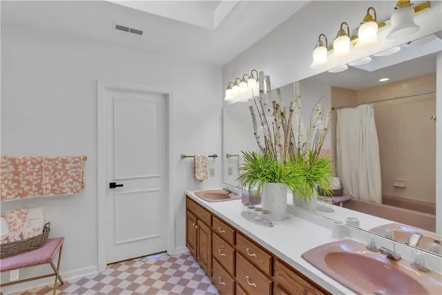 2109 Chablis Ct gallery image 42