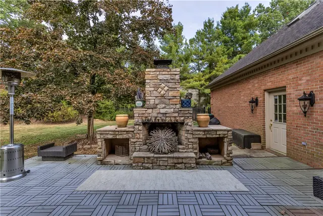 2109 Chablis Ct gallery image 50