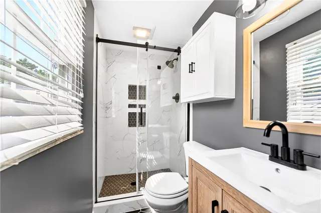 211 Elrose Dr gallery image 7