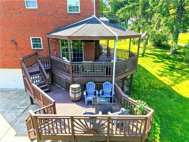 211 Elrose Dr gallery image 26