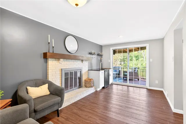 211 Elrose Dr gallery image 31