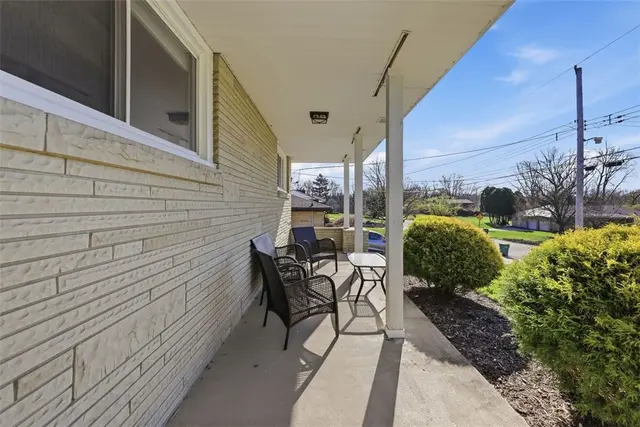 211 Pinecrest Dr gallery image 5