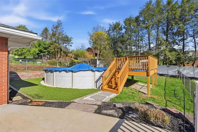 211 Pinecrest Dr gallery image 16