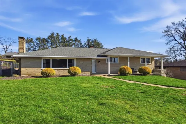 211 Pinecrest Dr gallery image 26