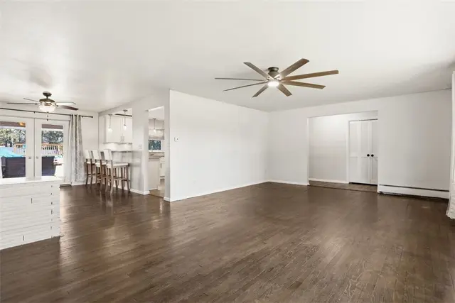 211 Pinecrest Dr gallery image 42