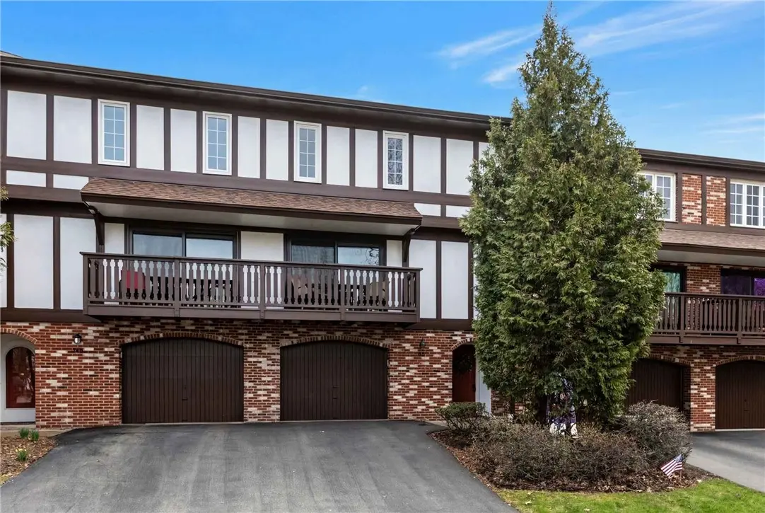 211 Thornberry Dr