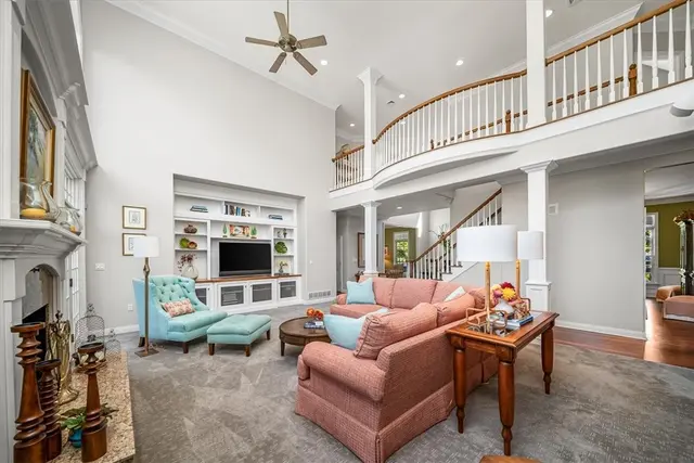 2111 Grandeur Drive gallery image 8