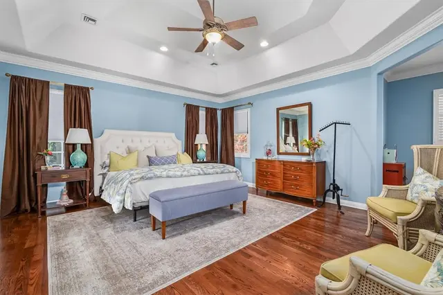 2111 Grandeur Drive gallery image 10